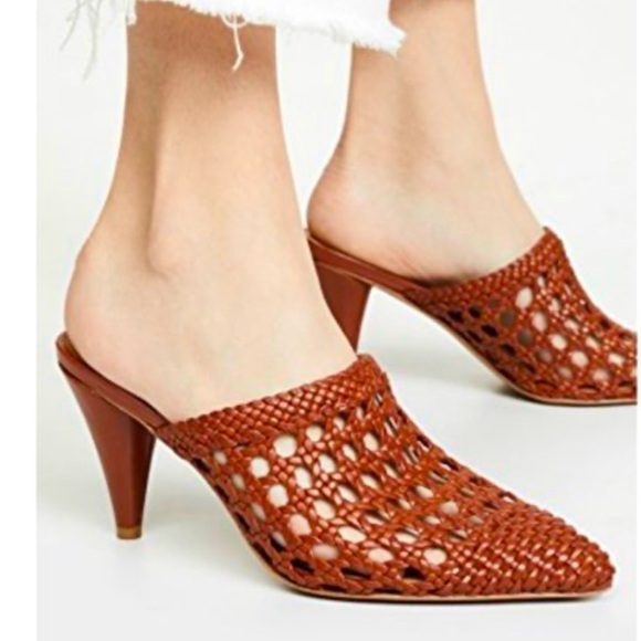 VERONICA BEARD Jacqlyn crocheted leather cone heel pointy toe mule size 37 - Picture 2 of 14